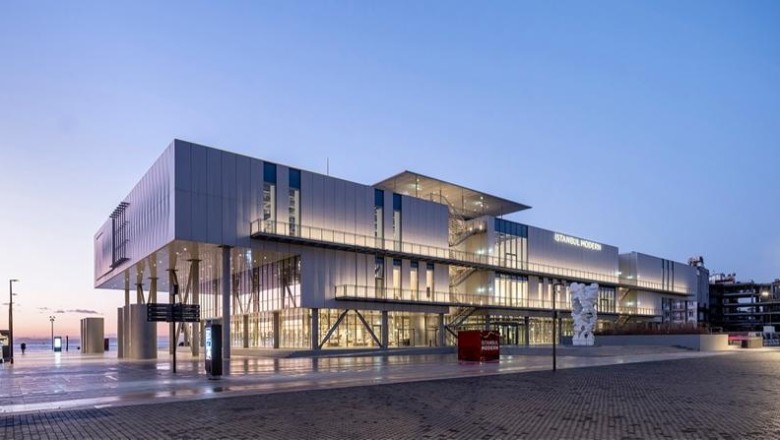 İstanbul Modern: Yeni Müze Binası ve Sergileriyle Sanatın İnşası