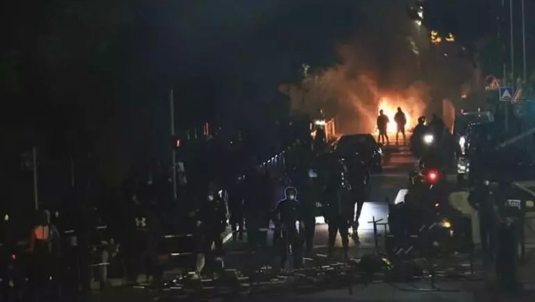 Fransa'da Genç Bir Gencin Ölümüne Neden Olan Polis Şiddeti Protestoları Sürüyor
