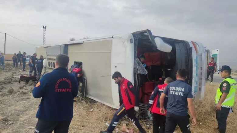Amasya'da Yolcu Otobüsü Kazası: Şoför Direksiyon Hakimiyetini Kaybetti, Birçok Can Kaybı ve Yaralılar
