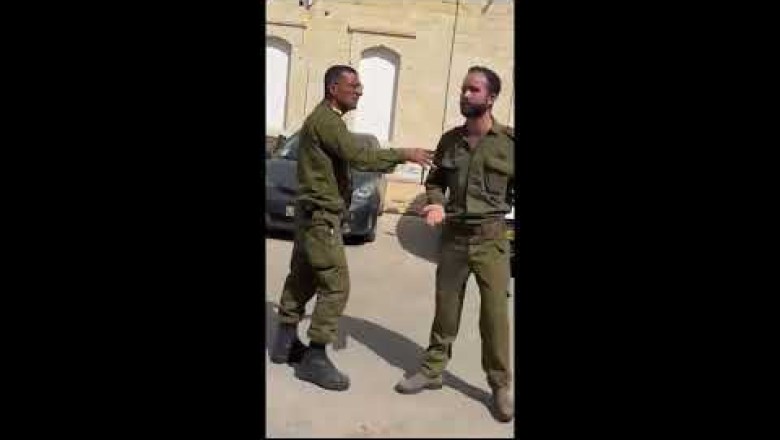 İsrail Başbakanı Netanyahu'ya Karşı Yapılan Askeri Üs Ziyareti Sırasında Protesto