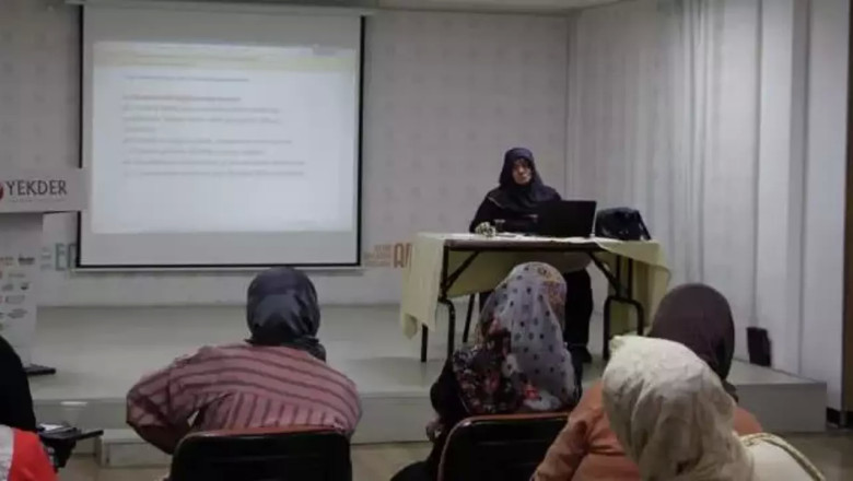 YEKDER İnsan ve Toplum İlm-i Hâli Programı İlgiyle Sürüyor
