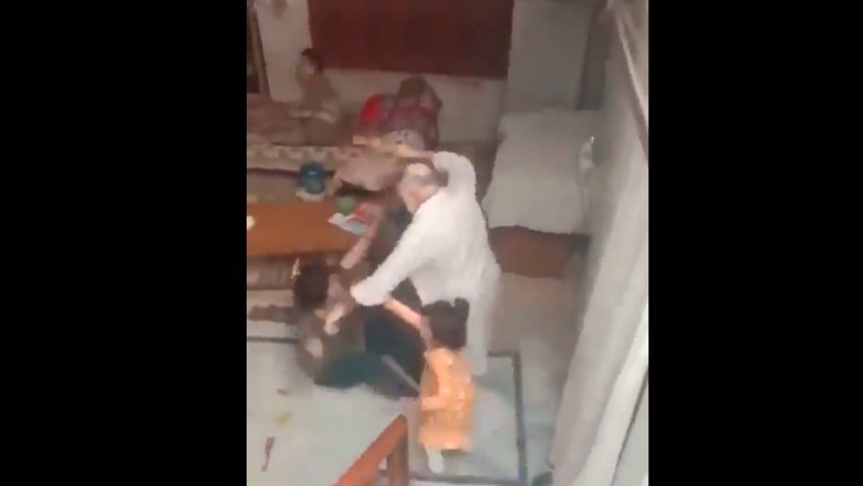 Yemeği geç getiren gelinine saldıran dede, torunları tarafından durduruldu