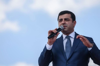 Selahattin Demirtaş’ın aktif siyaseti bıraktığını açıkladı
