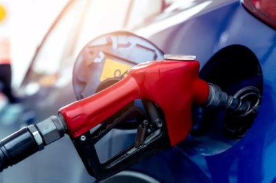 Motorin Fiyatları Yeniden Yükseliyor: Gece 24 Lirayı Aşacak!